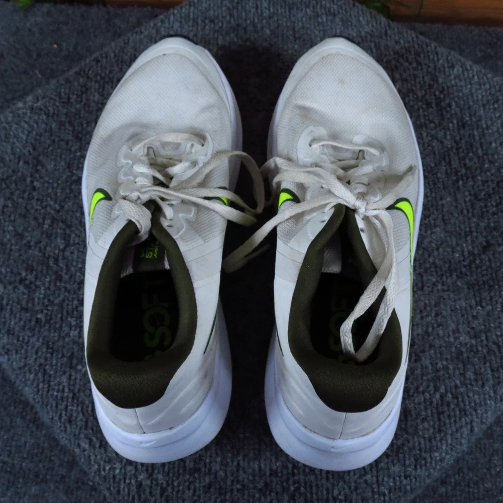 Nike Star Runner 3 Kids Running Shoes Size 7Y Athletic White Volt DA2776-011